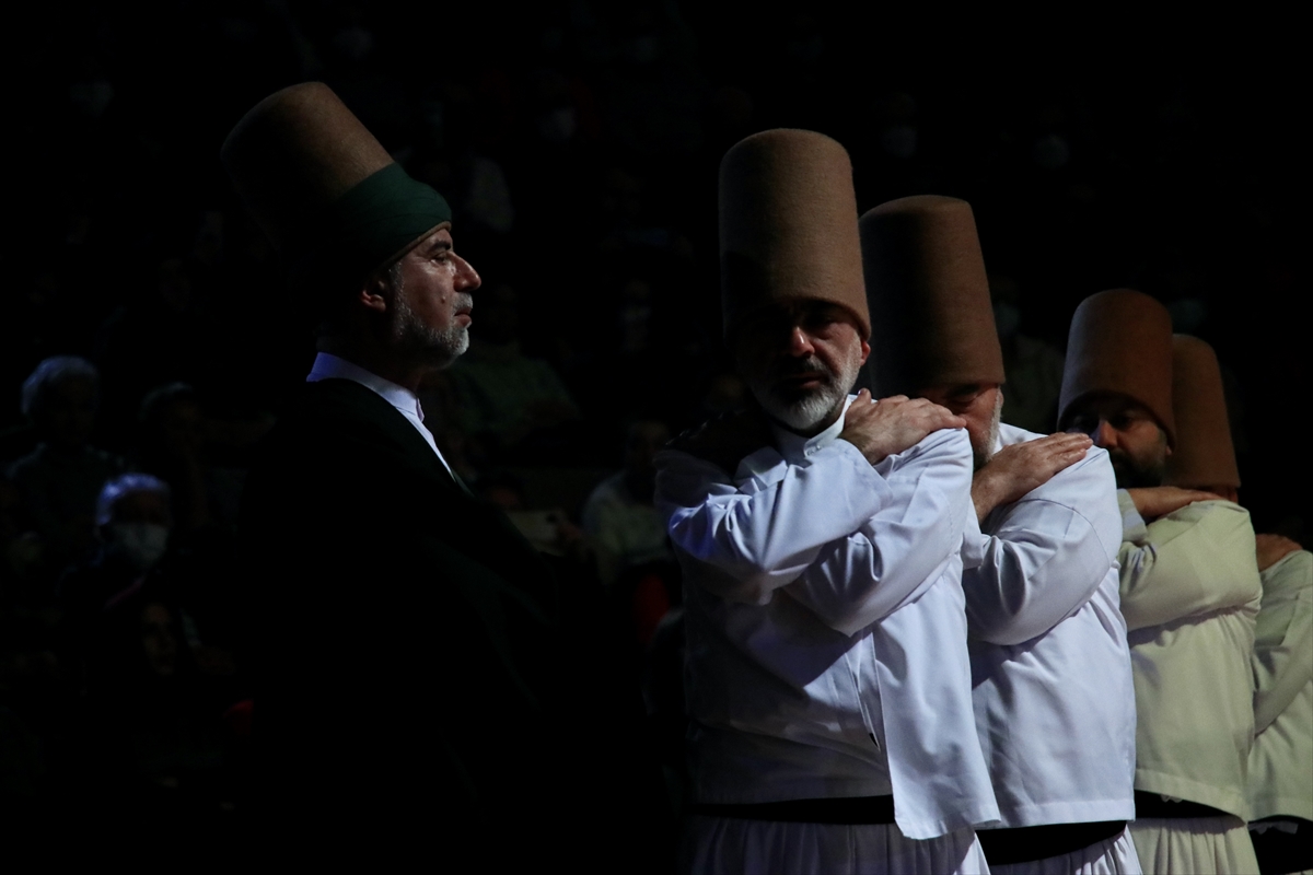 mevlana-celaleddin-i-rumi-konyada-torenlerle-aniliyor-004.jpg