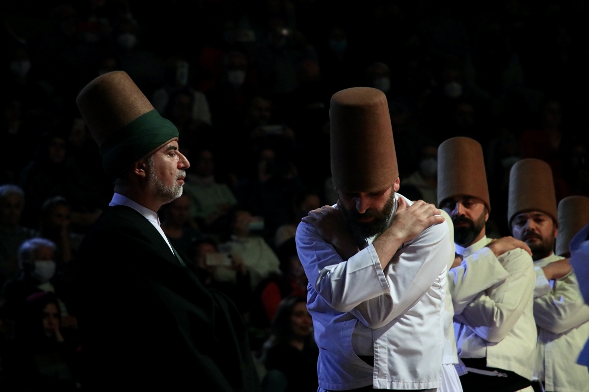 mevlana-celaleddin-i-rumi-konyada-torenlerle-aniliyor-005.jpg