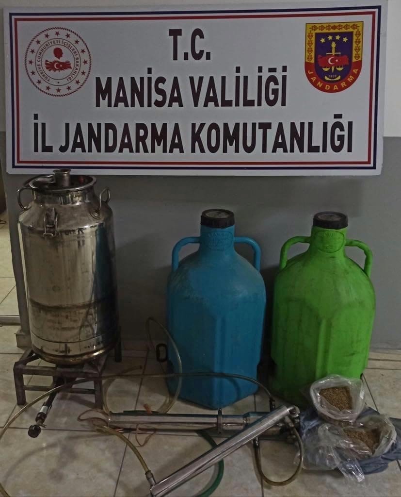 Jandarmadan kaçak içki operasyonu