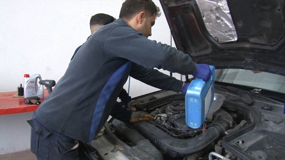 Araç sahiplerine kışlık bakım uyarısı