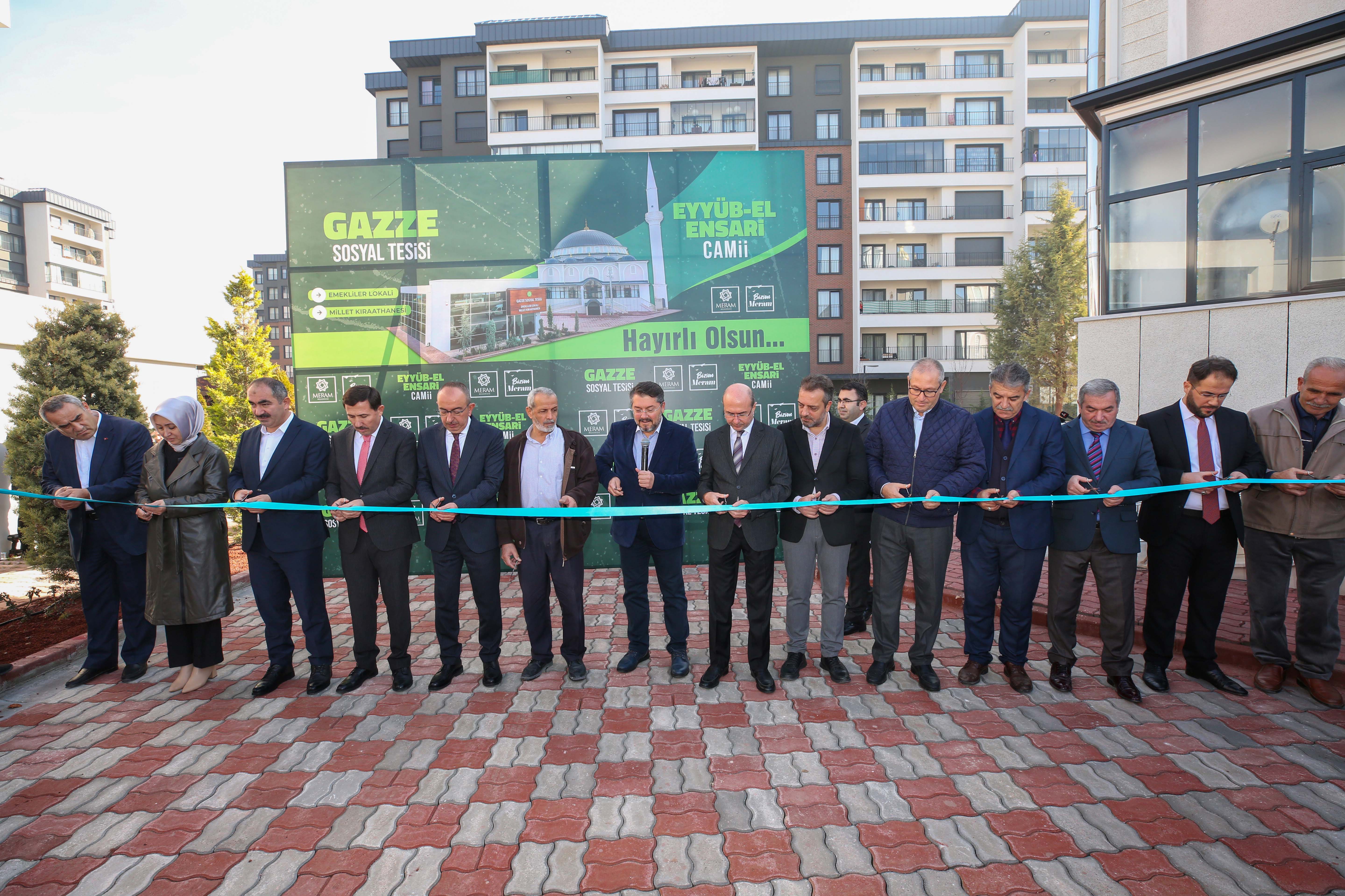 meramda-gazze-sosyal-tesisi-ve-eyyub-el-ensari-camii-hizmete-acildi-007.jpg