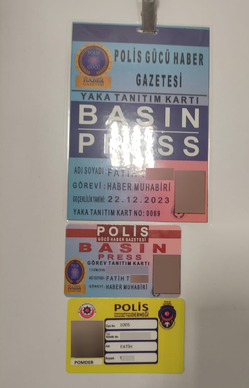 konyada-kendisini-polis-olarak-tanitip-sahte-basin-karti-tasiyan-2-supheli-gozaltina-alindi.jpeg