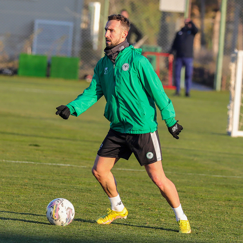 konyaspor-sivasspora-tam-kadro-hazirlaniyor-001.jpg