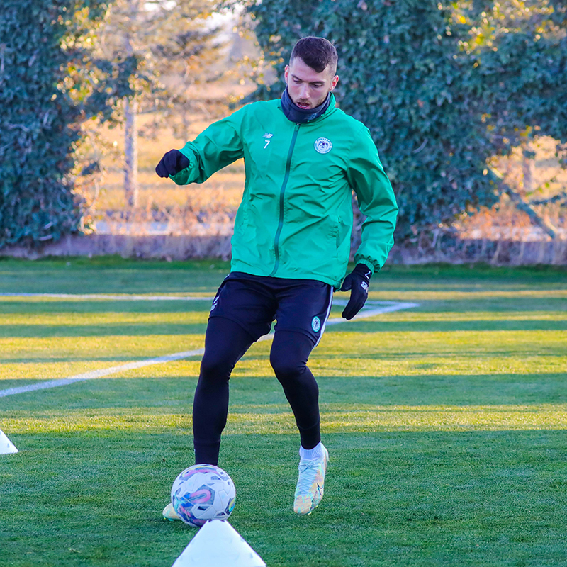 konyaspor-sivasspora-tam-kadro-hazirlaniyor-002.jpg