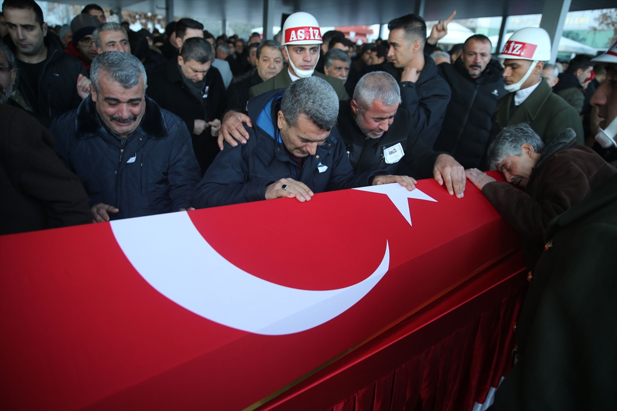 konyada-sehit-dusen-harun-ugur-malatyada-son-yolculuguna-ugurlandi-003.jpg