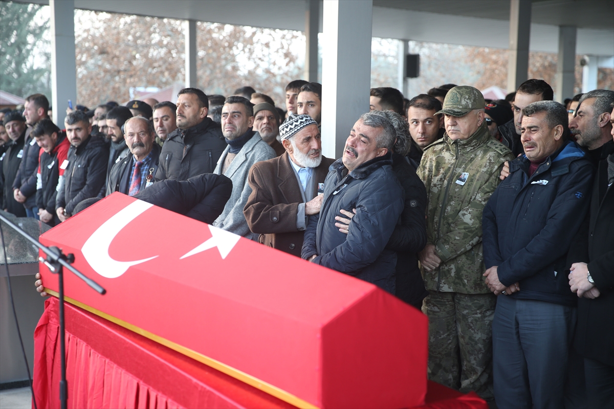 konyada-sehit-dusen-harun-ugur-malatyada-son-yolculuguna-ugurlandi.jpg