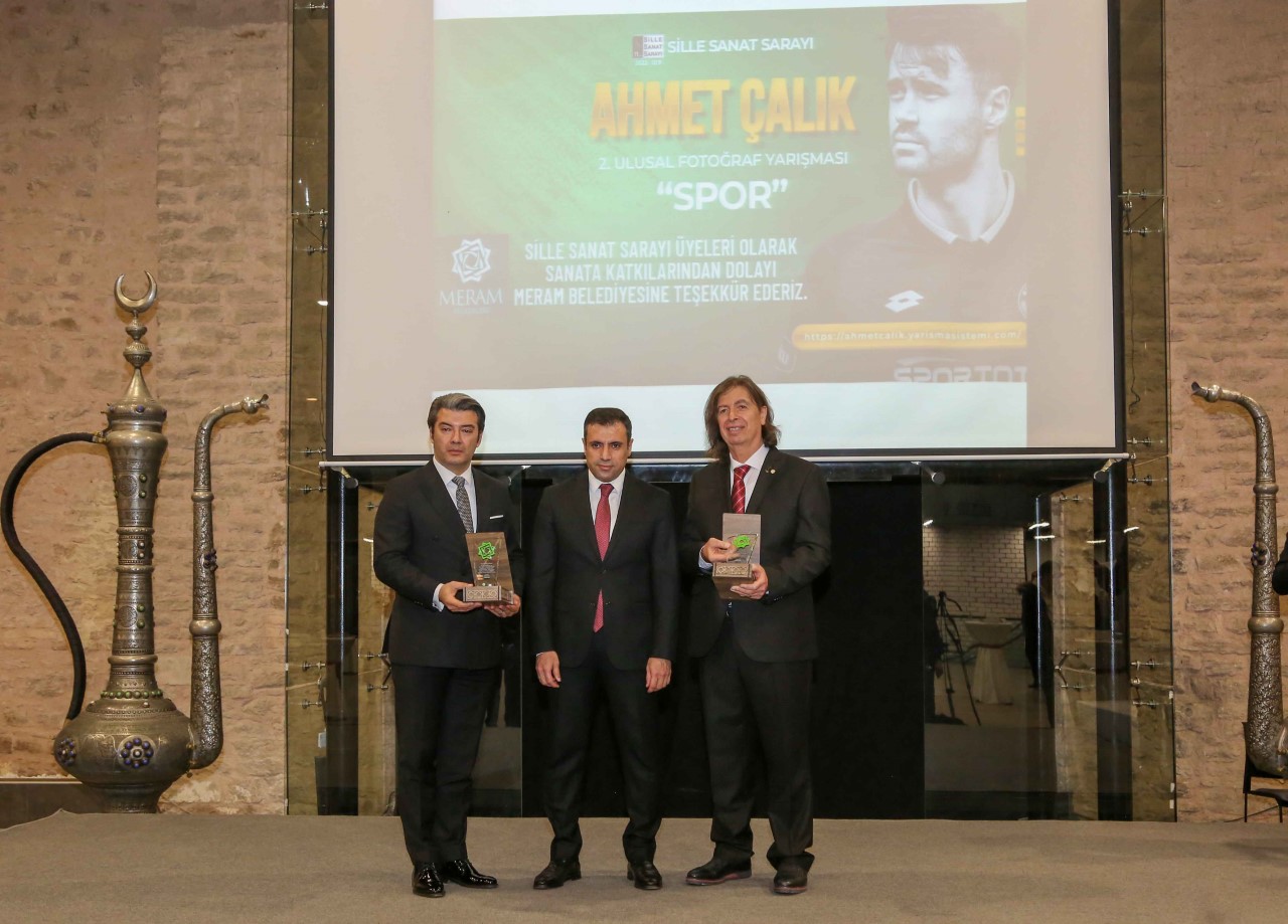meramda-ahmet-calik-anisina-fotograf-sergisi.jpg