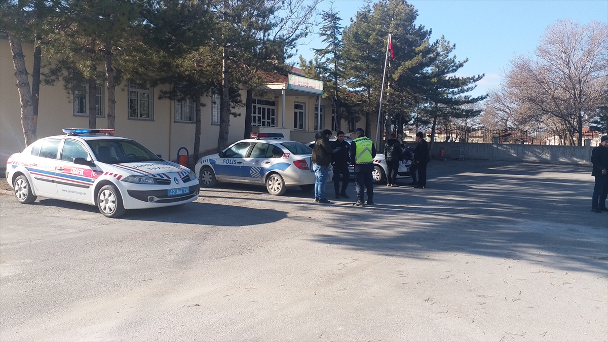 konyada-okul-servis-araclari-denetlendi-001.jpg