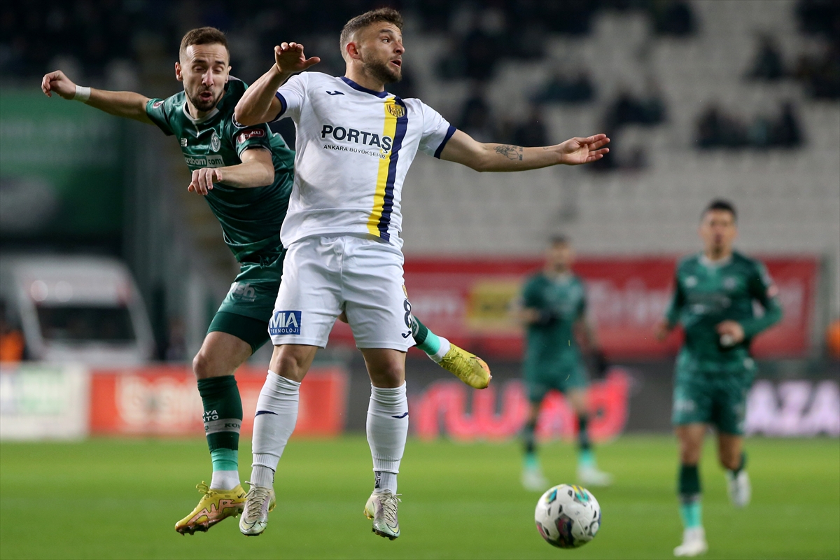konyaspor-ankaragucu-i-canli-anlatim-001.jpg