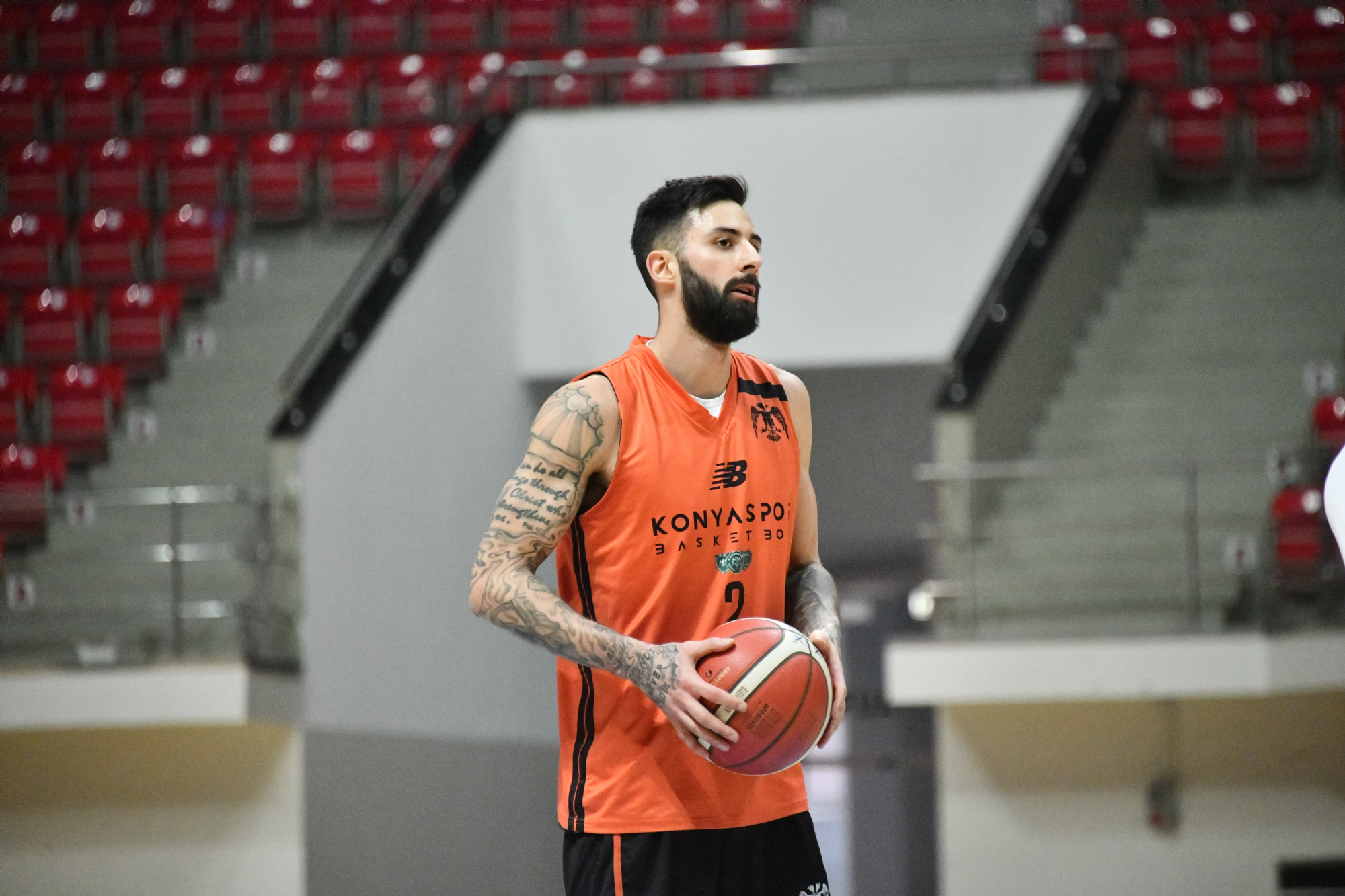 konyaspor-basketbol-tofas-maci-hazirliklarina-devam-etti-003.png