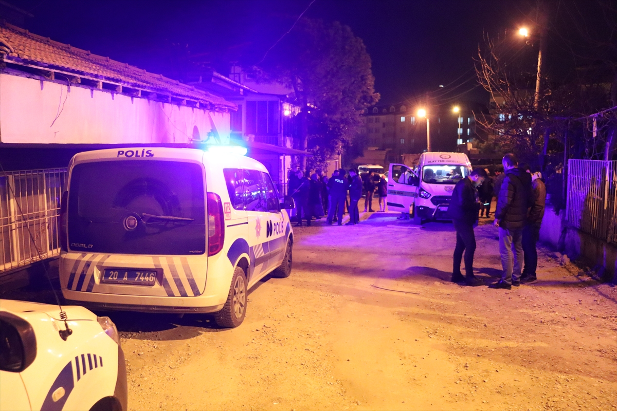 polis-bir-evde-2-yasindaki-cocugun-cesedini-buldu-annesi-ve-sevgilisi-her-yerde-araniyor-001.jpg