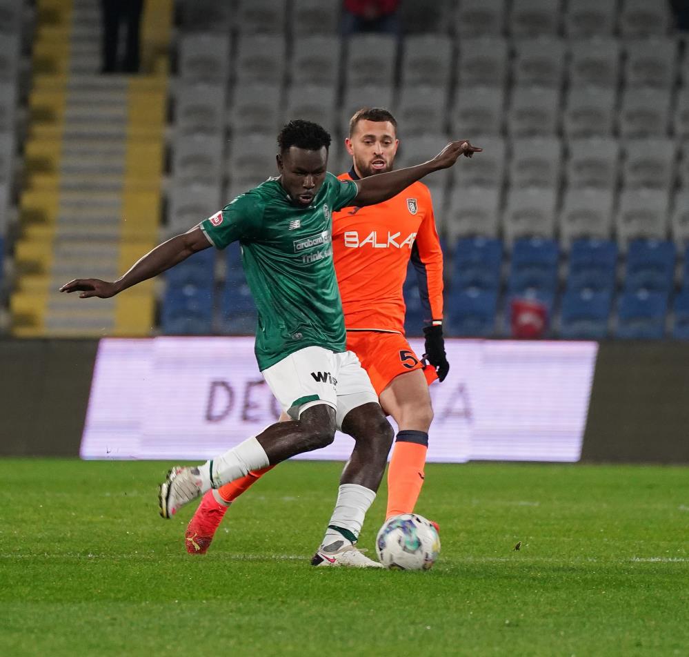 basaksehir-konyaspor-i-canli-anlatim.jpg