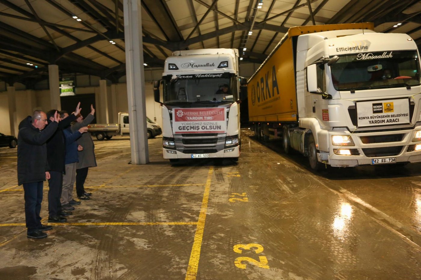 konyada-battaniyeyi-isiticiyi-kapan-depremzedelere-yardima-kostu-001.jpeg