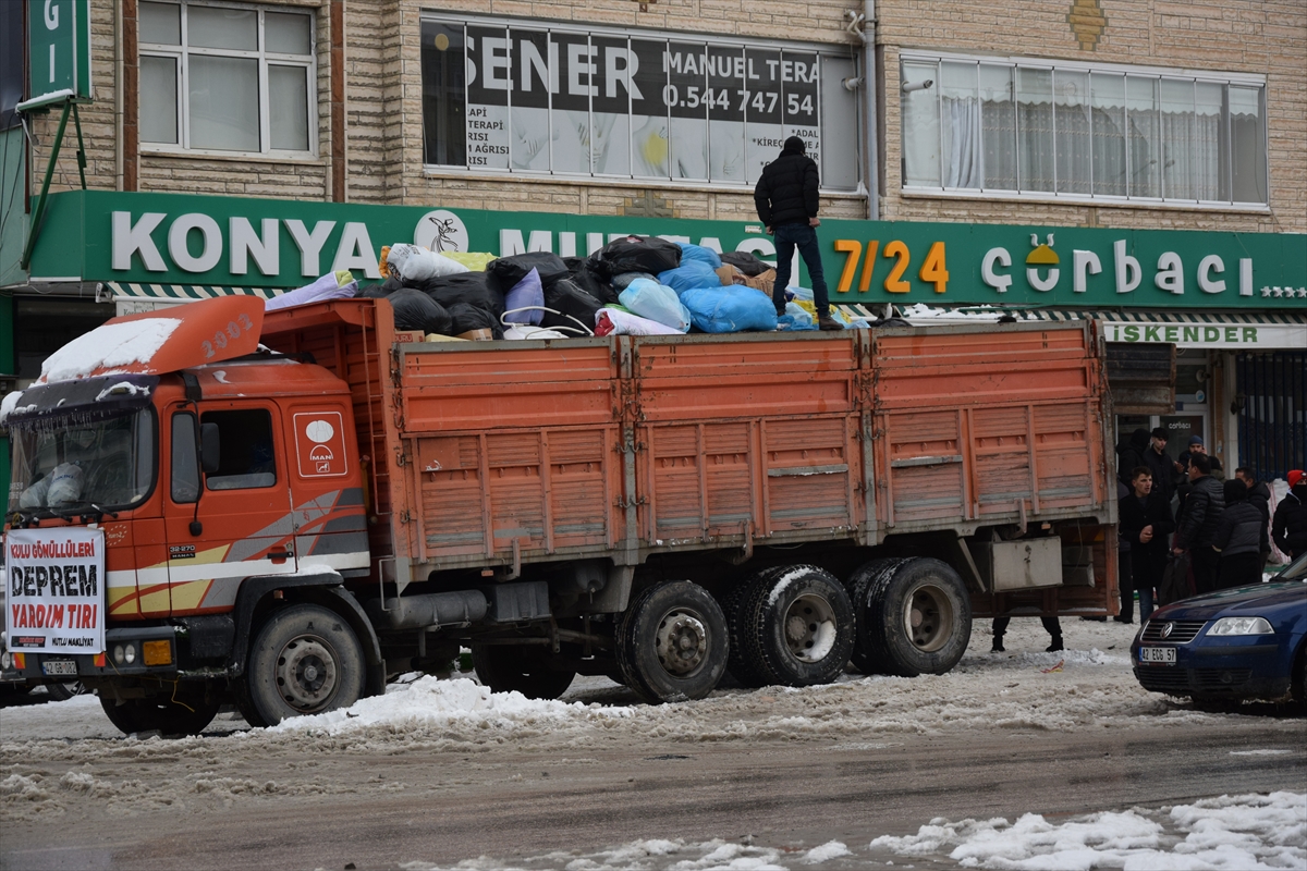 konya-kuluda-depremzedelere-yardim-seferberligi-001.jpg