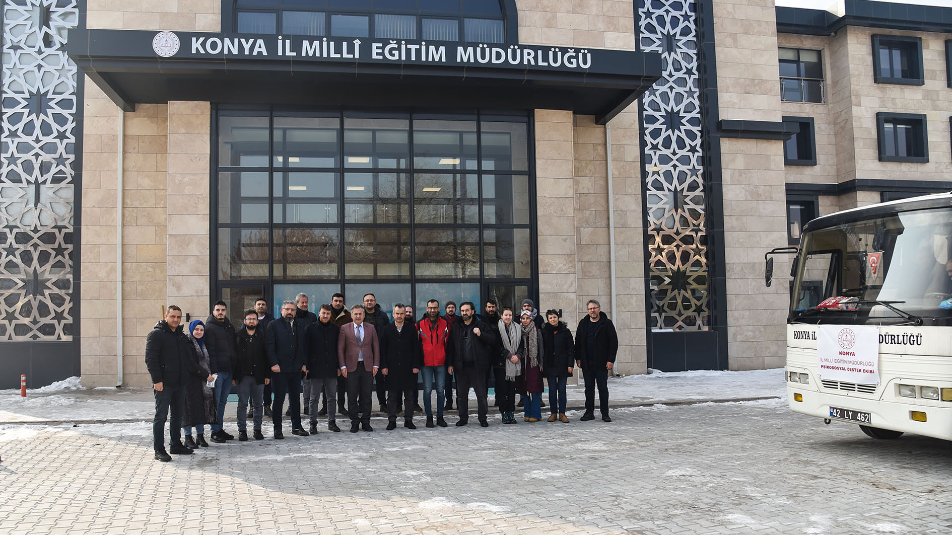 konya-milli-egitim-mudurlugunden-depremzedelere-yardim-seferberligi-003.jpg