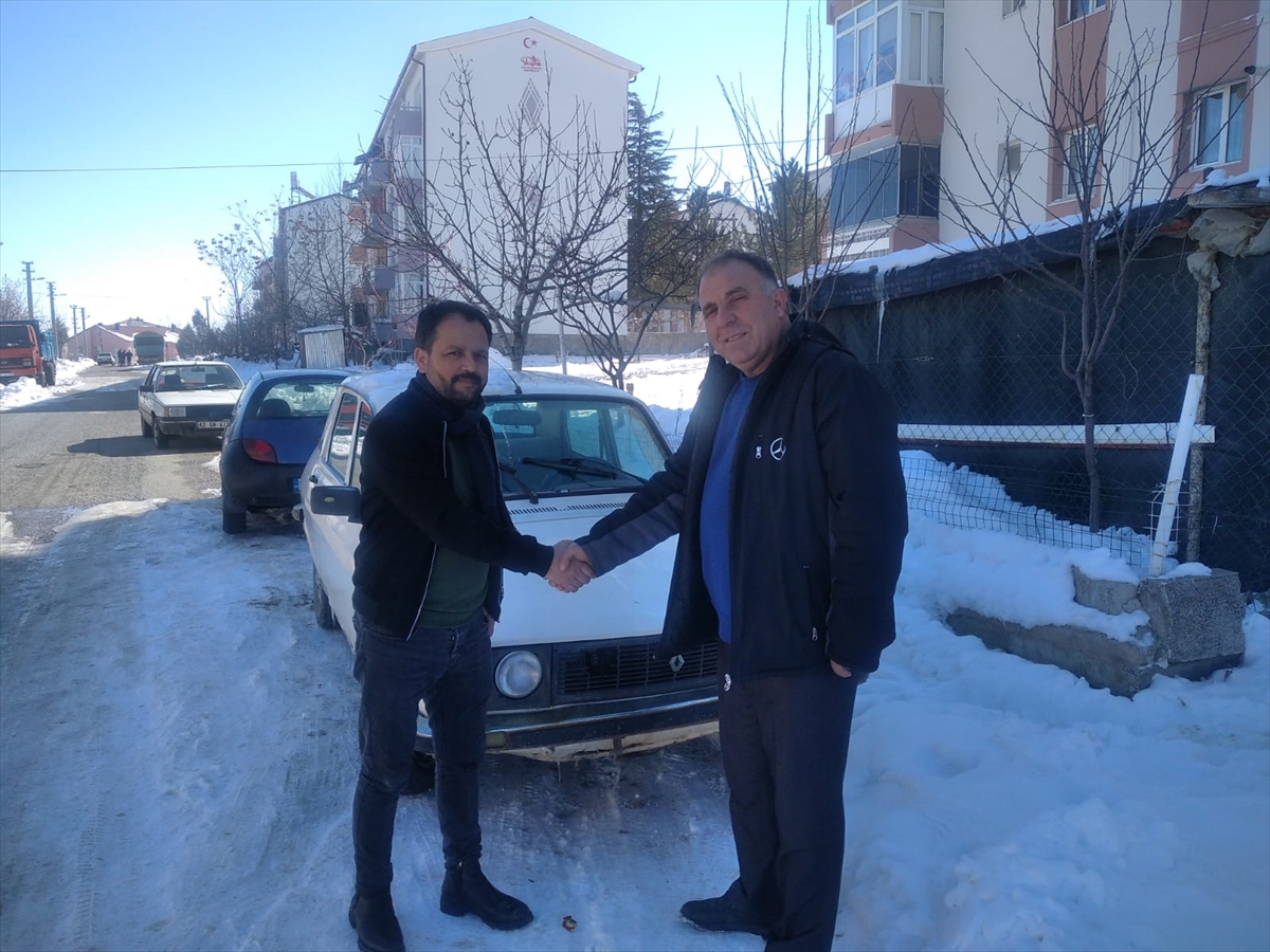 konyada-otomobilini-satan-fabrika-iscisi-parasini-depremzedelere-bagisladi.jpg