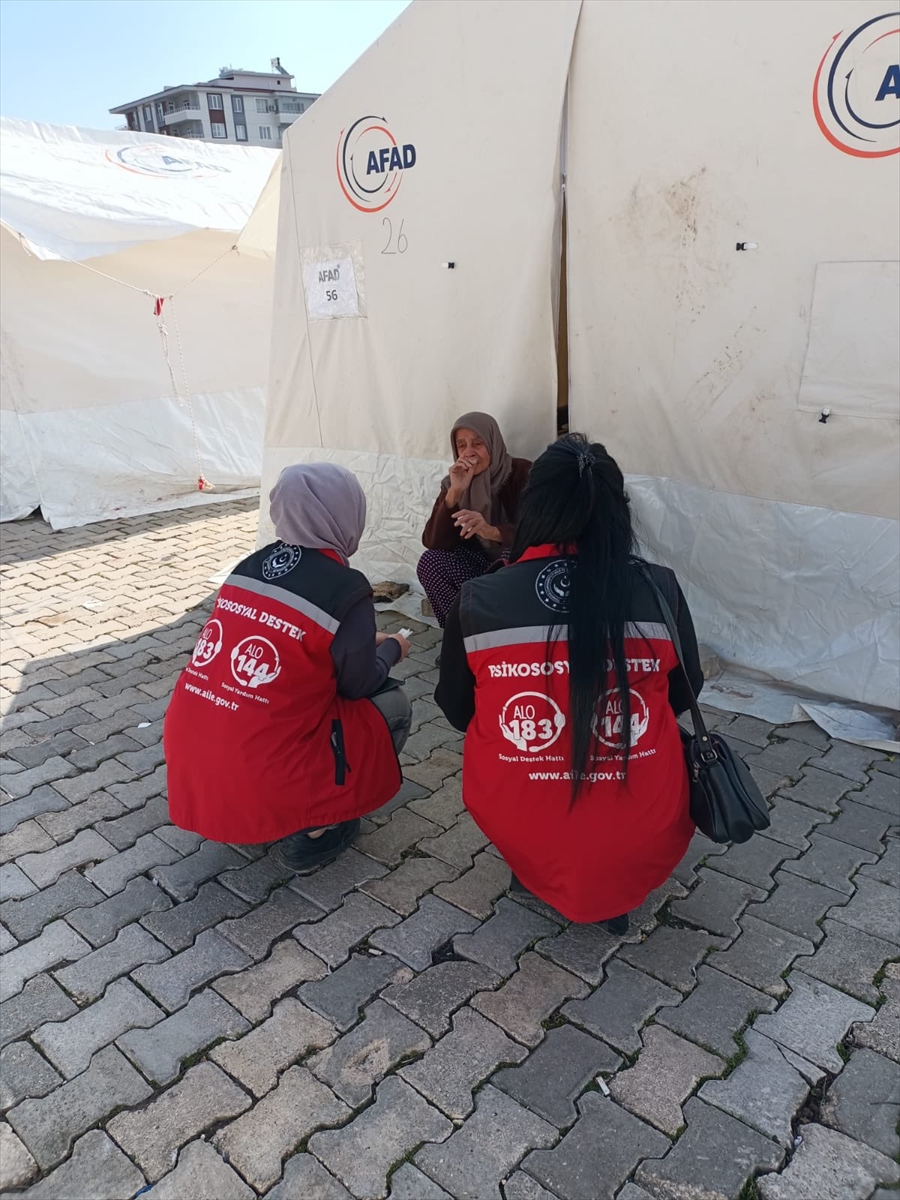 deprem-bolgesinde-637-bin-488-kisiye-psikososyal-destek-saglandi-001.jpg