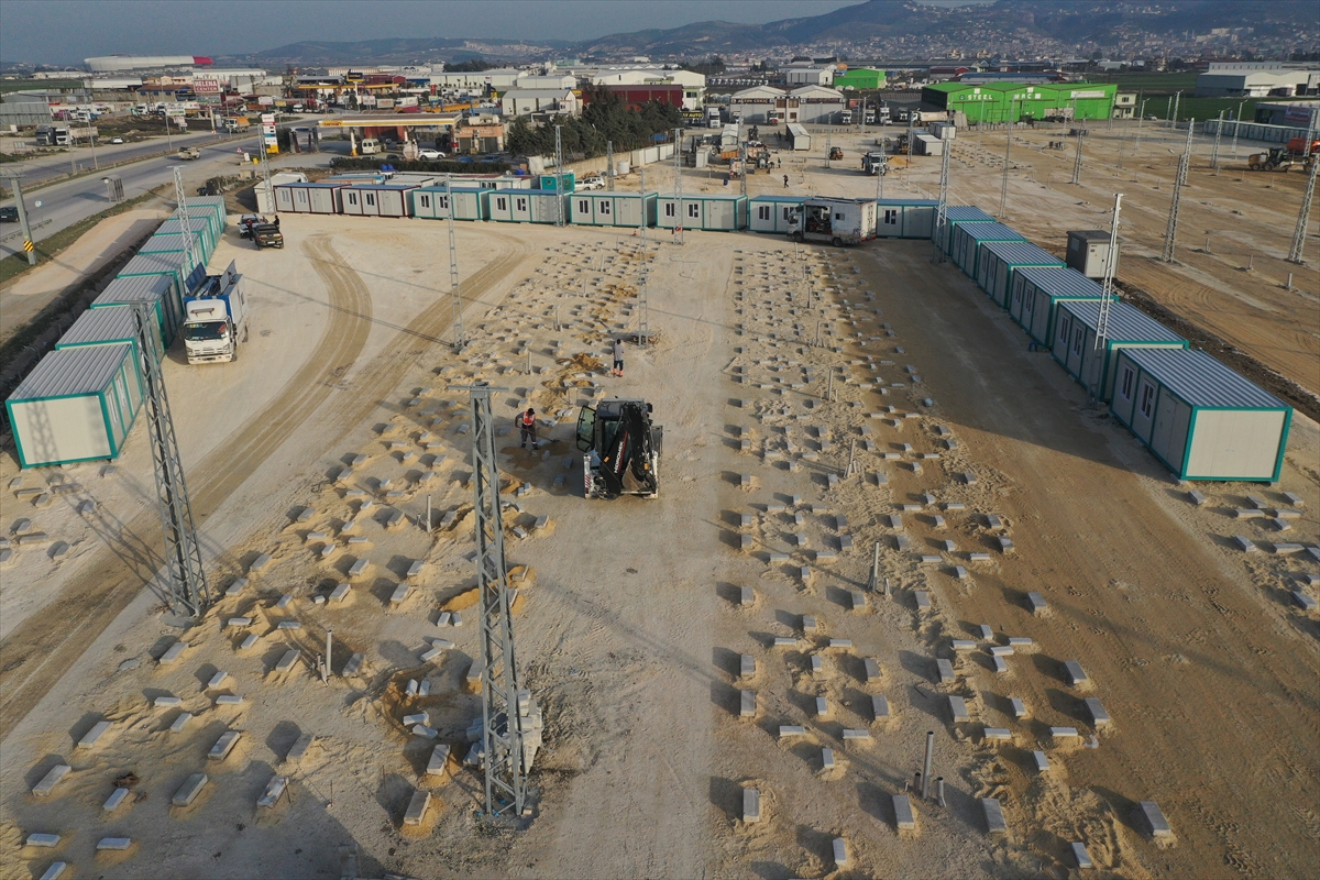 konya-hataya-bin-konteynerlik-yasam-alani-kuruyor-002.jpg