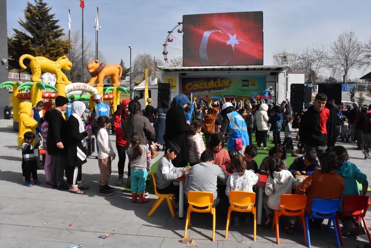 konya-buyuksehir-malatyada-alaninda-afetzede-cocuklarin-yuzunu-gulduruyor-003.jpg