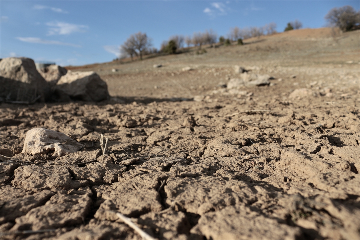 kara-listedeki-konyada-umutlar-tukenmedi-kuraklik-003.jpg