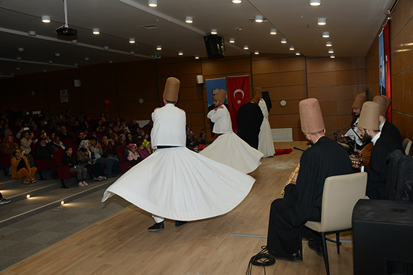 konya-buyuksehir-depremzedelere-sema-programlariyla-moral-verdi-003.jpg