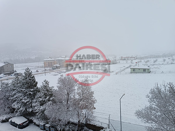 konyada-kar-yagisi-etkisini-surduruyor-bir-ilce-daha-beyaza-burundu-001.jpg