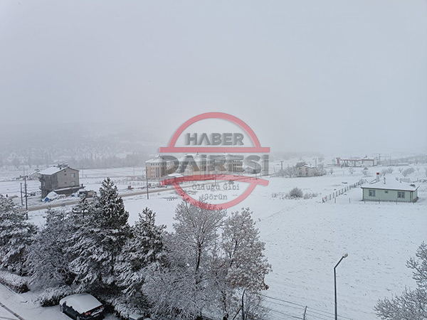 konyada-kar-yagisi-etkisini-surduruyor-bir-ilce-daha-beyaza-burundu.jpg
