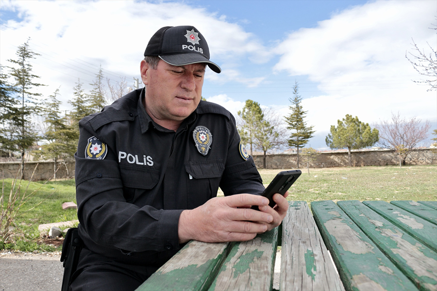 konyada-goruntusu-milyonlarca-izlenen-polis-memuru-konustu-002.jpg