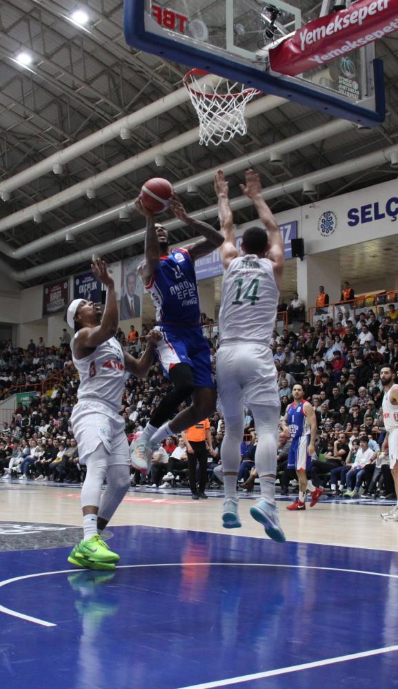 konyaspor-basketbol-kendi-sahasinda-maglup-oldu-001.jpg