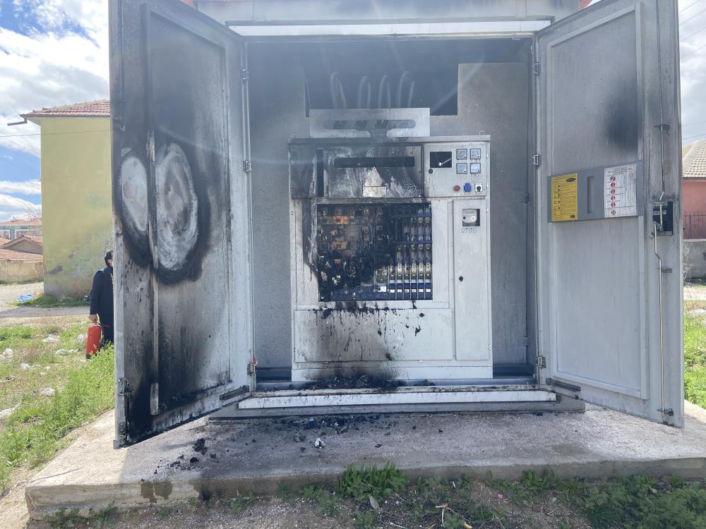 konyada-elektrik-trafosu-yandi.jpg
