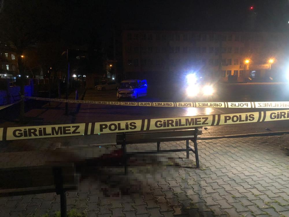 15-yasindaki-cocuk-bogazindan-bicaklanarak-olduruldu.jpg