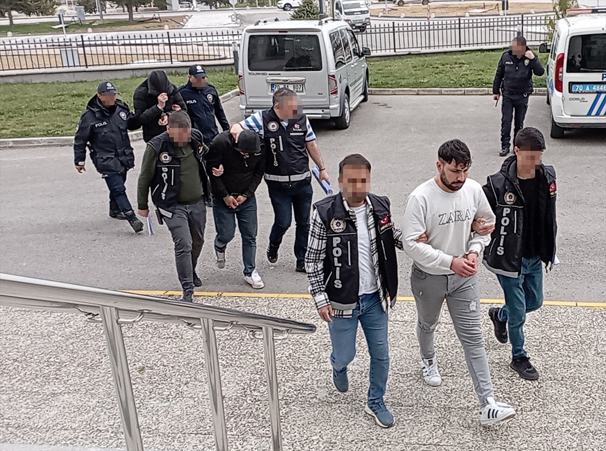 uyusturucu-operasyonunda-yakalanan-3-supheli-tutuklandi-001.jpg