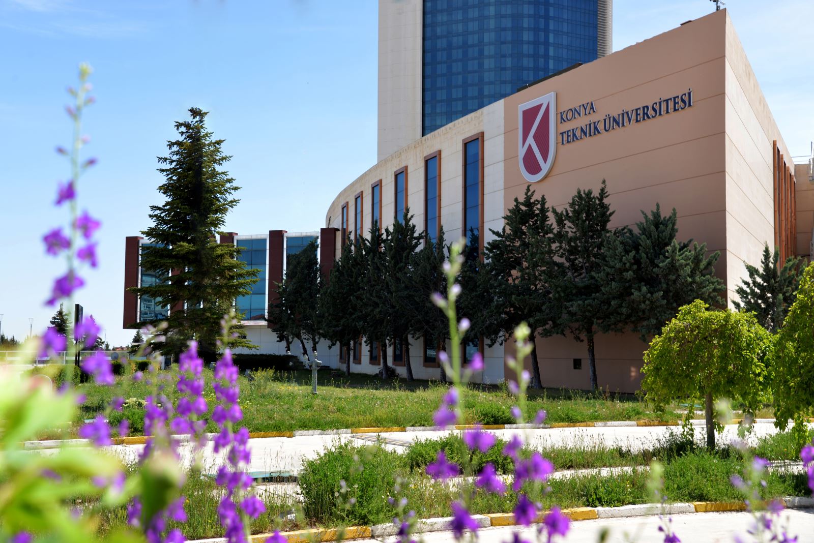 konyada-bir-universite-62-personel-alacak-iste-sartlar-ve-basvuru-adresi-001.jpg