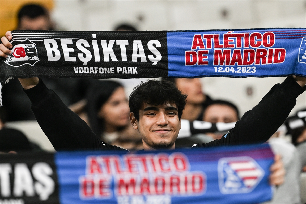 besiktas-ile-atletico-madrid-depremzedeler-icin-karsilasti-008.jpg