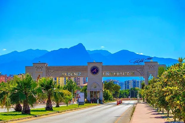 antalya-akdeniz-universitesi-personel-alimi-2023.webp