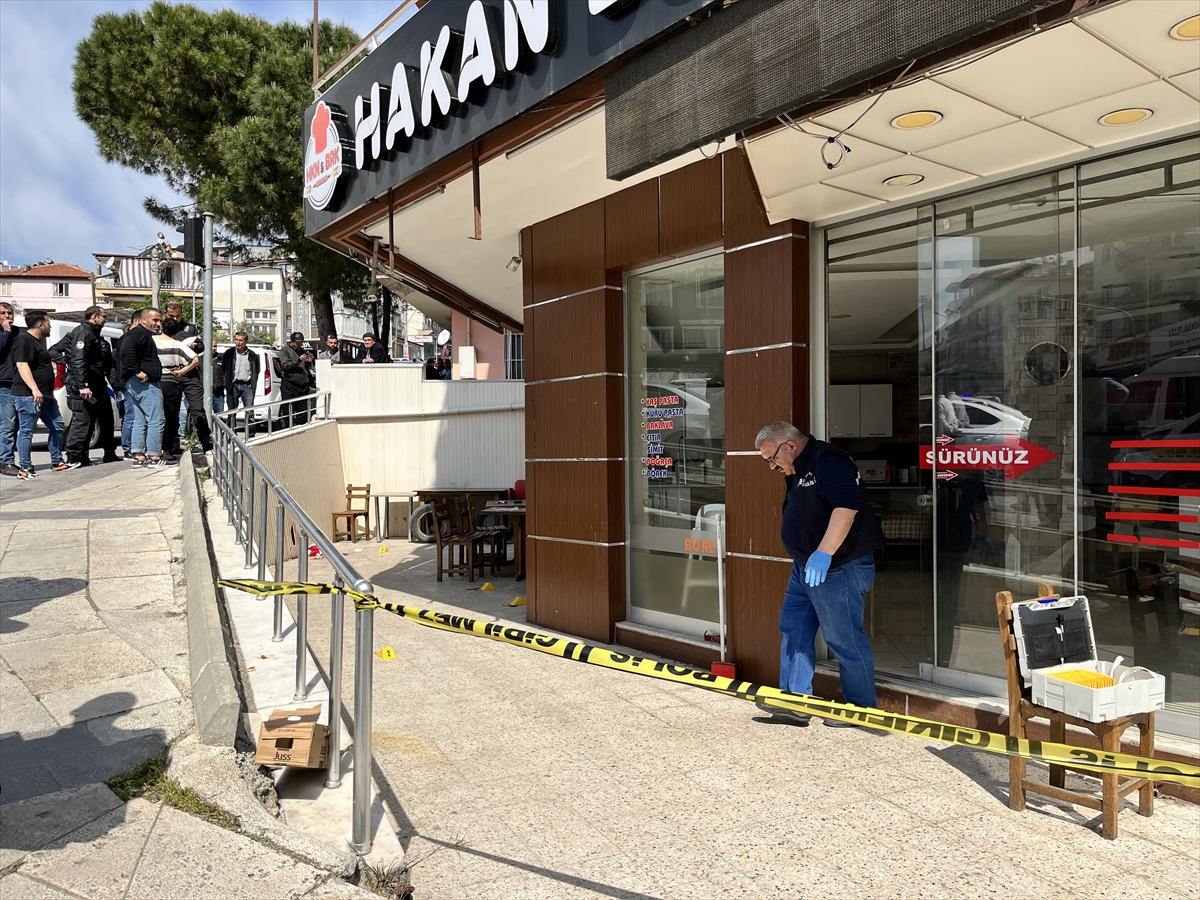 pastane-sahibi-silahli-saldirida-oldu.jpg