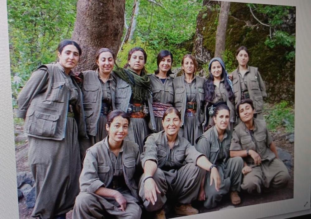 milletvekili-adayinin-pkk-kampinda-yeni-fotograflari-ortaya-cikti-001.jpg