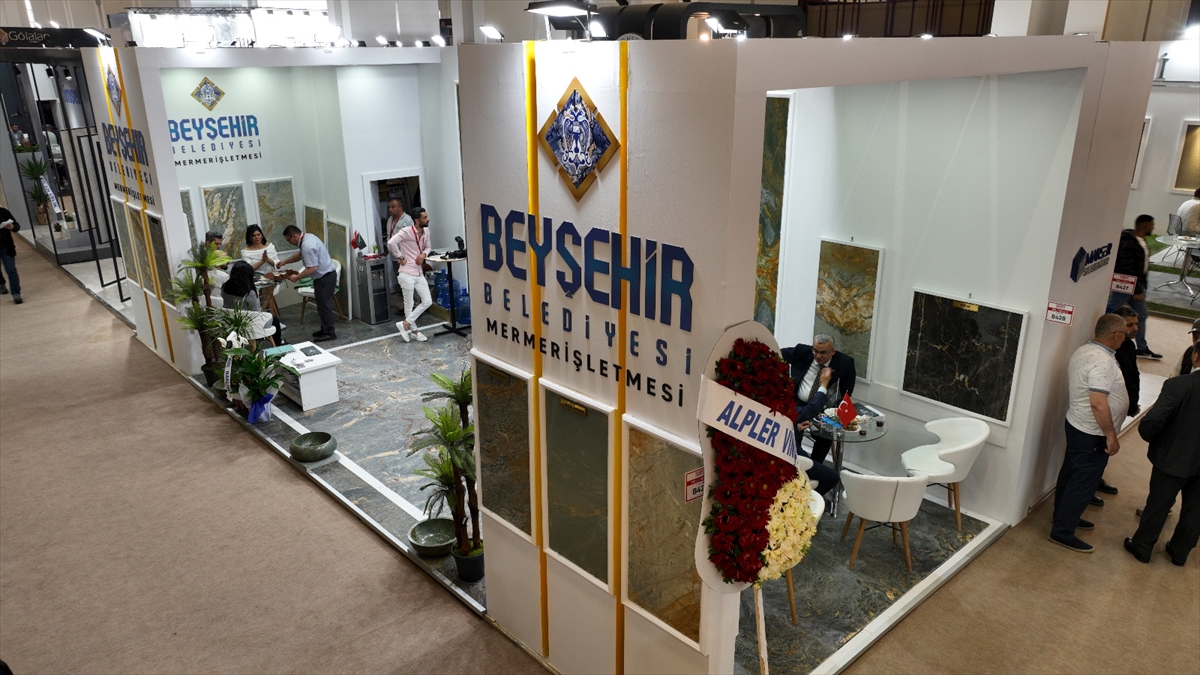 konyanin-unlu-ilcesinin-dogal-taslari-uluslararasi-fuarda-sergileniyor.jpg