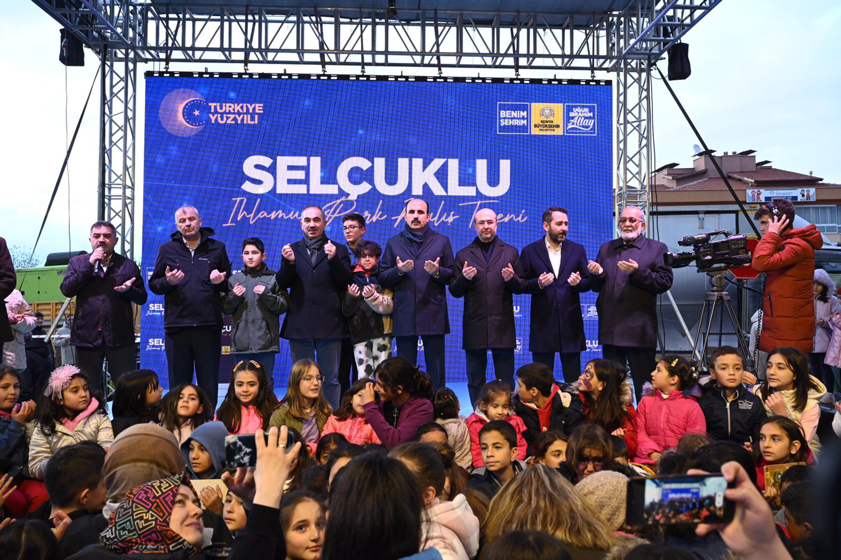 selcuklu-ihlamur-kokacak-acilista-bir-de-mujde-geldi-001.jpg