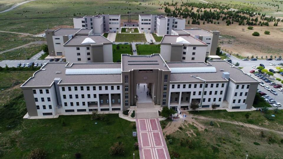 malatya-inonu-universitesinden-ikinci-personel-alim-ilani-iste-sartlar.jpg
