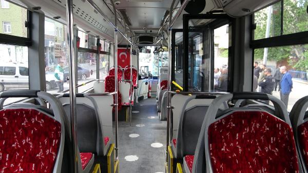 iki-otobus-carpisti-15-yolcu-yaralandi-001.jpg