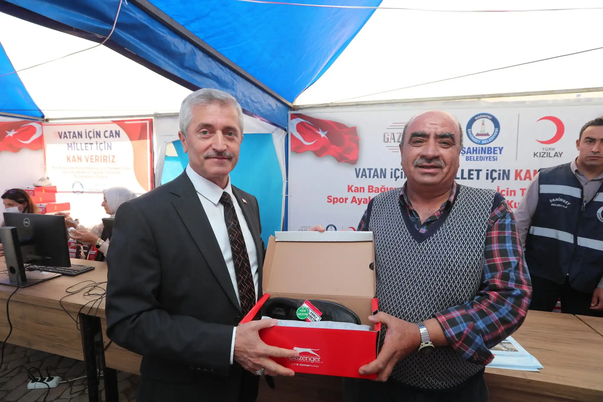 gaziantep-sahinbey-belediyesi-bunu-yapan-herkese-spor-ayakkabi-hediye-edecek.webp