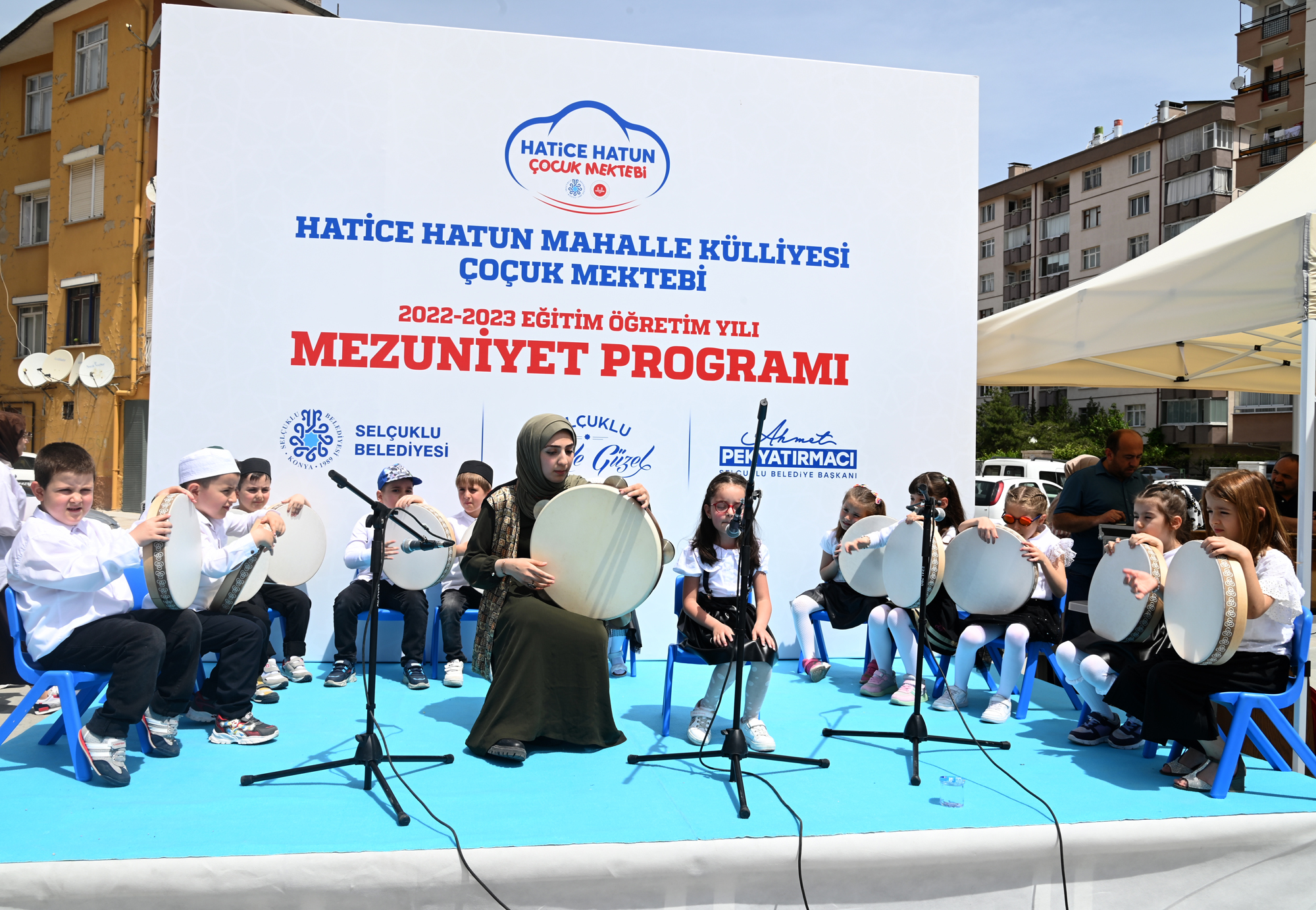 selcuklu-hatice-hatun-kulliyesi-cocuk-mektebinde-140-ogrenci-mezun-oldu-002.jpg