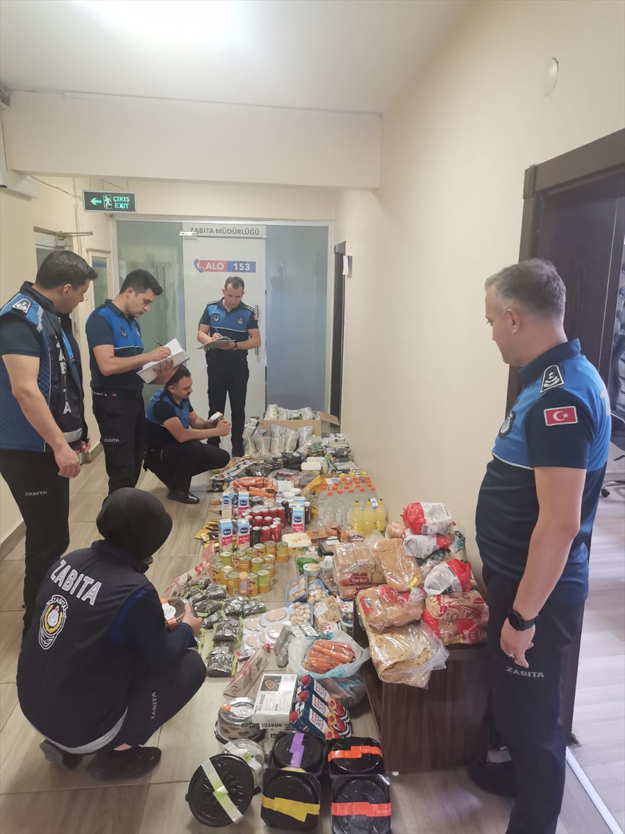 zincir-marketlere-zabita-denetimi-bunlar-ele-gecirildi.jpg