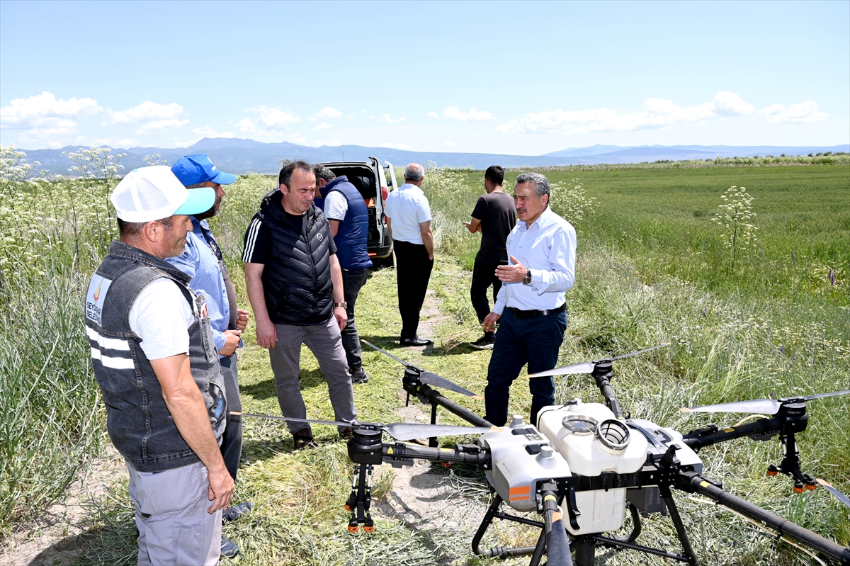 hastaliklara-karsi-onlem-konyadaki-tarim-arazileri-drone-ile-ilaclandi.jpg