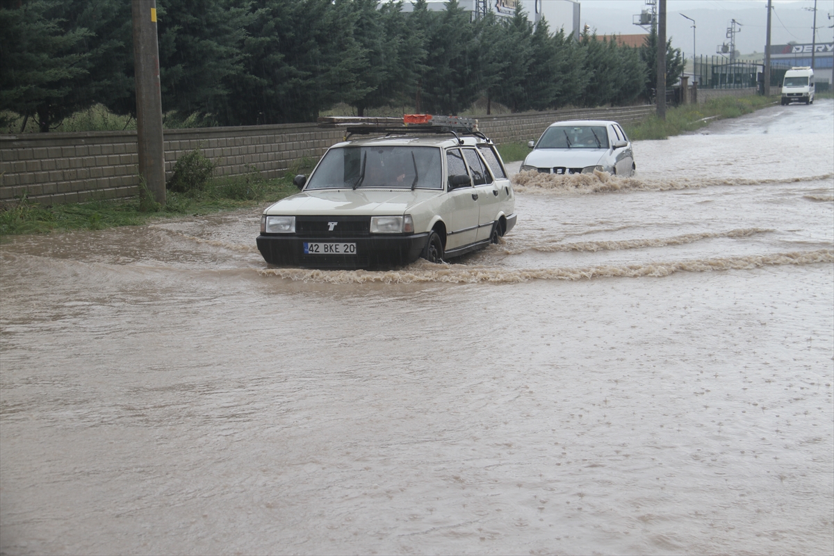 konyada-3-ilceyi-daha-sel-vurdu-osb-de-sular-altinda-007.jpg