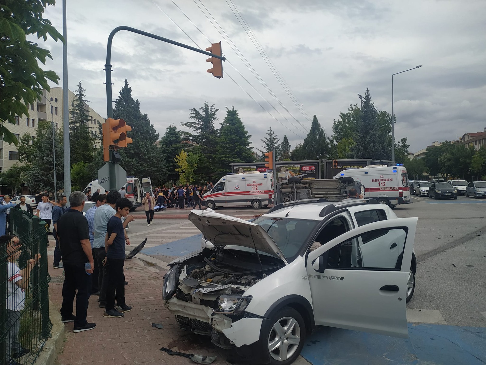konyada-kural-ihlali-kazaya-yol-acti-5-yarali-var-003.jpeg