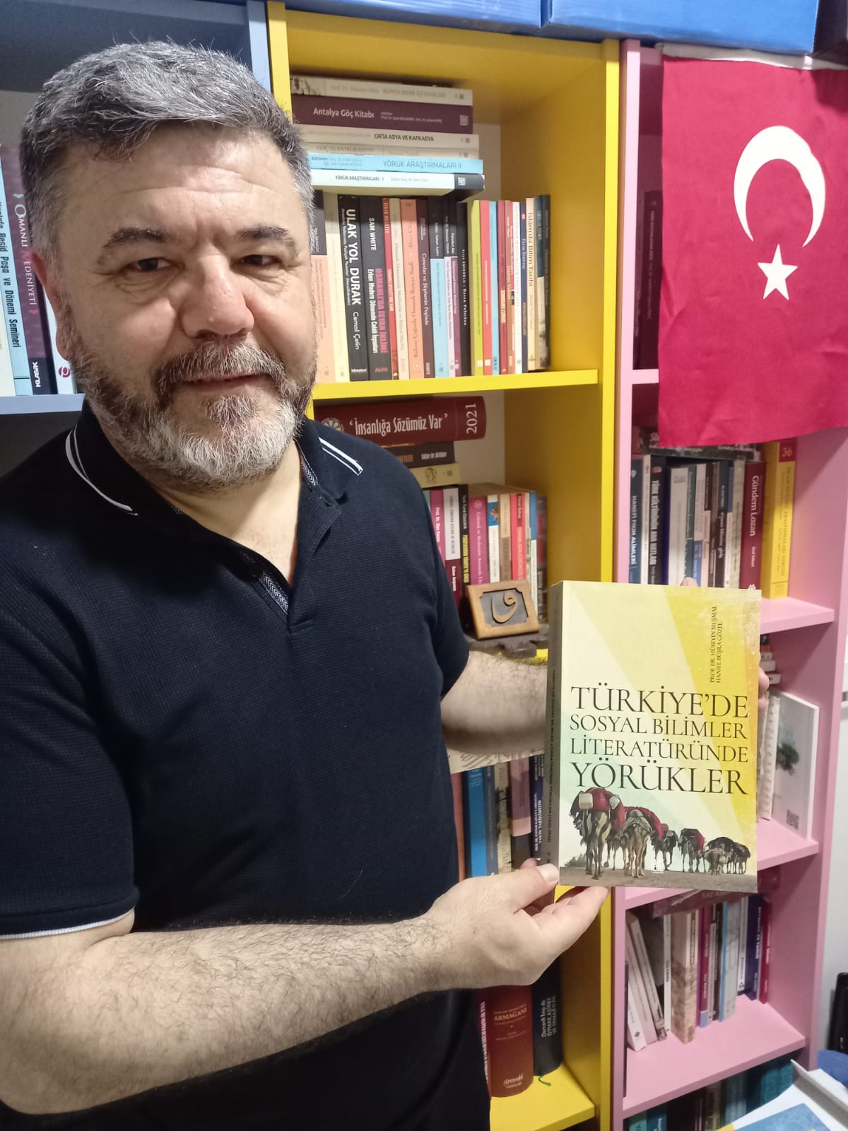 literaturde-ilk-konyali-profesor-yeni-eserini-yayinladi-001.jpeg