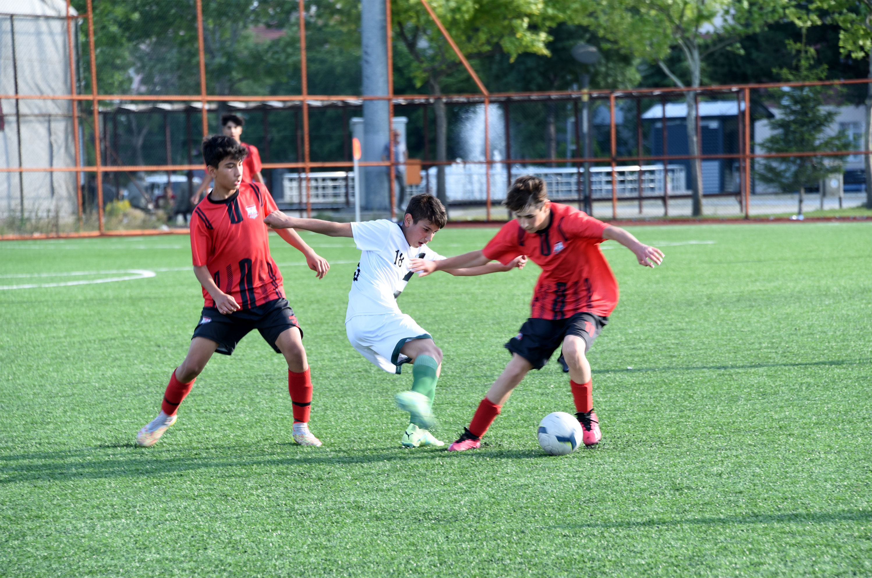 karatay-belediyespor-basarilariyla-goz-kamastiriyor-002.jpg