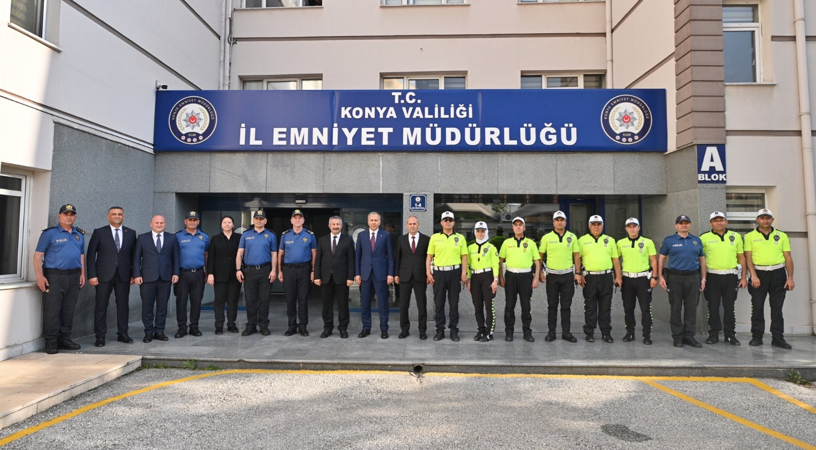 2023/06/29/bakan-yerlikaya-konyalilarin-kendisine-verdigi-gucu-anlatti-003.jpeg